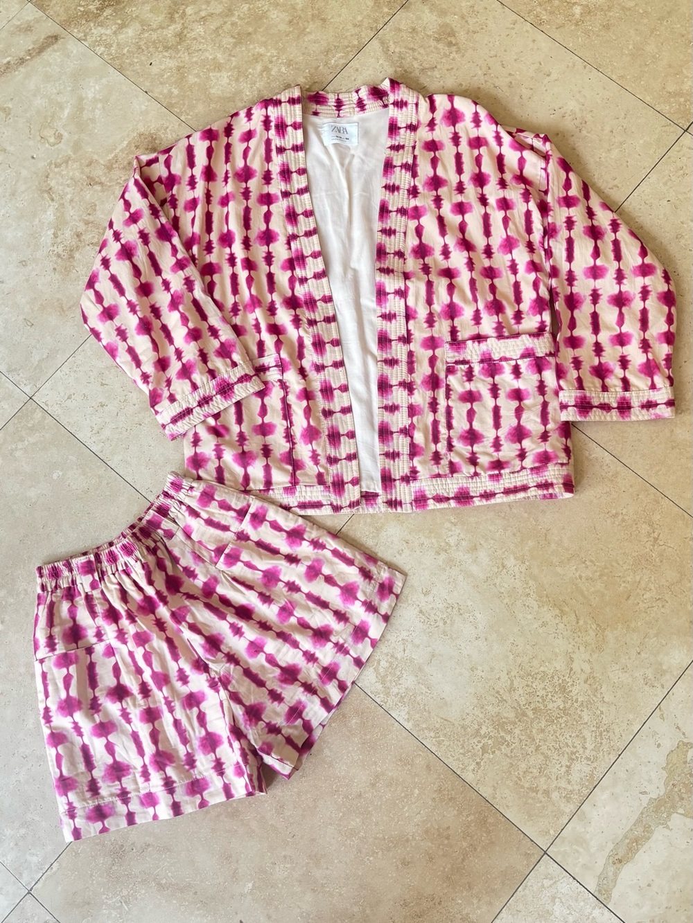 Zara Cream and Pink Tie-Dye Lounge Set size 13/14 fits like a woman’s 2-4